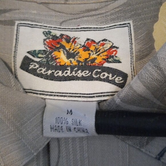 Paradise Cove Hawaiian Shirt-Medium-100% Silk-Wood Buttons-Camp-HIbiscus-Gray - Picture 5 of 6